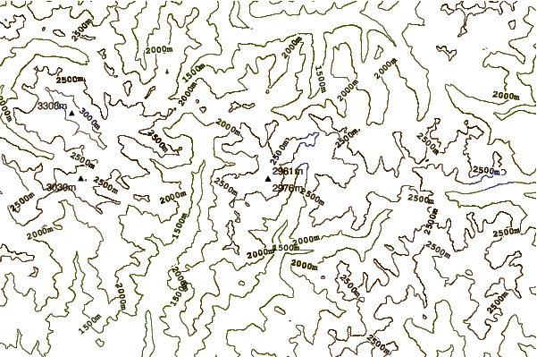 Mountain peaks around Besiberri Sud