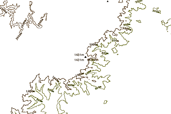 Mountain peaks around Cume Sul