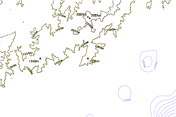 Mountain peaks around Mount Fyffe