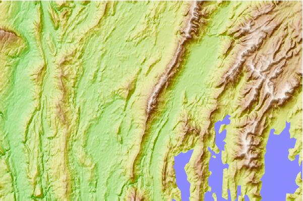 Surf breaks located close to Mount Humboldt (Tasmania)