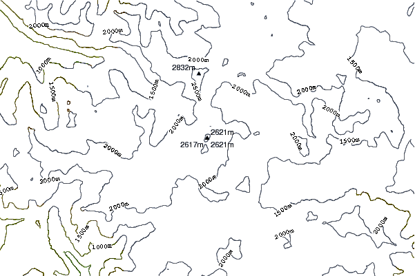 Mountain peaks around Mount Somolenko