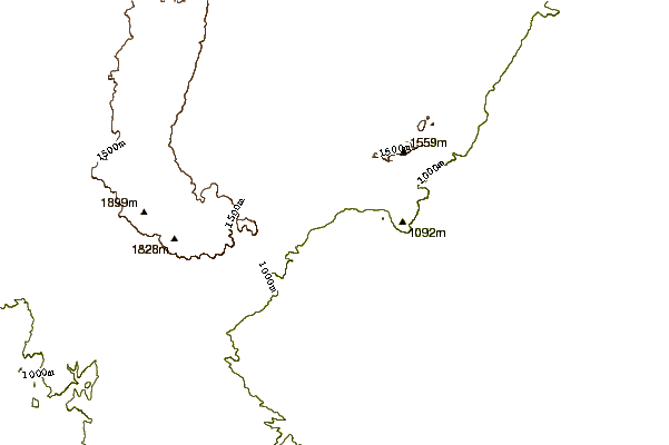 Mountain peaks around Puesto Cortaderas