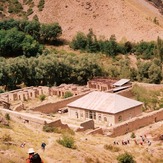 naseri koshk in shahrestanak, Tochal
