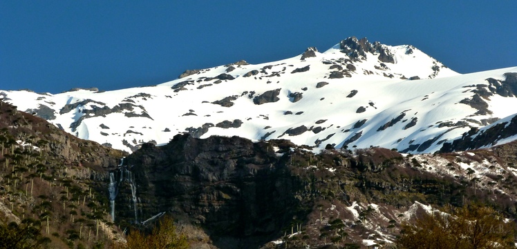Sierra Nevada Volcano with waterfalls, Sierra Nevada (stratovolcano)