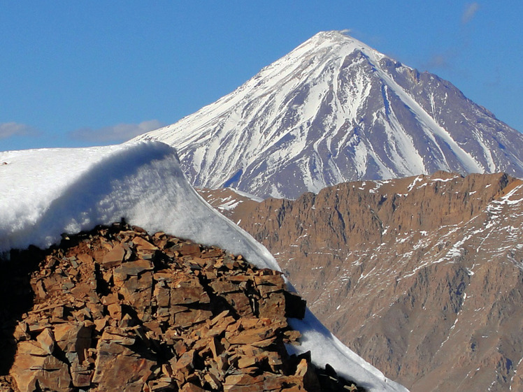 Ali   Saeidi   NeghabeKoohestaN, Damavand (دماوند)