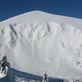 Hoverla in winter