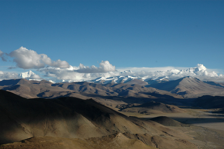 Mount Everest and Cho Oyu from Tingri