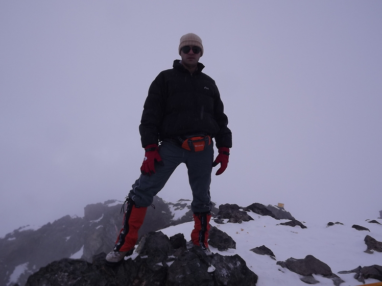 masoud esnaasharan-karkas peak