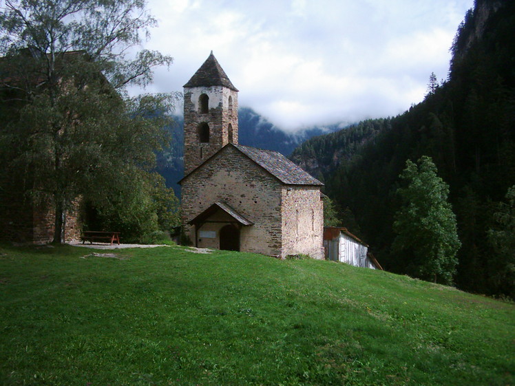  Burg Hohenratien/Chiesa di St. Joseph/