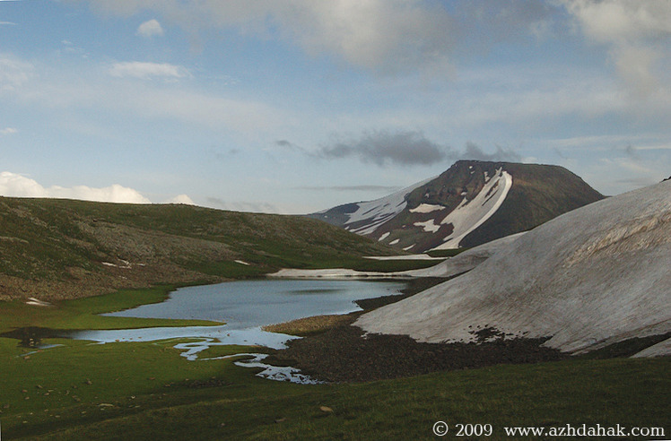 Mount Azhdahak (3598m)