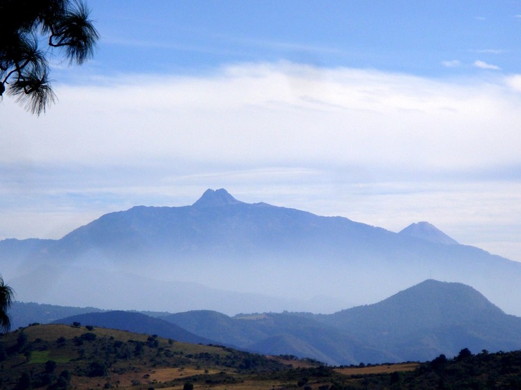 Silouttes view from Tapalpa, Nevado de Colima