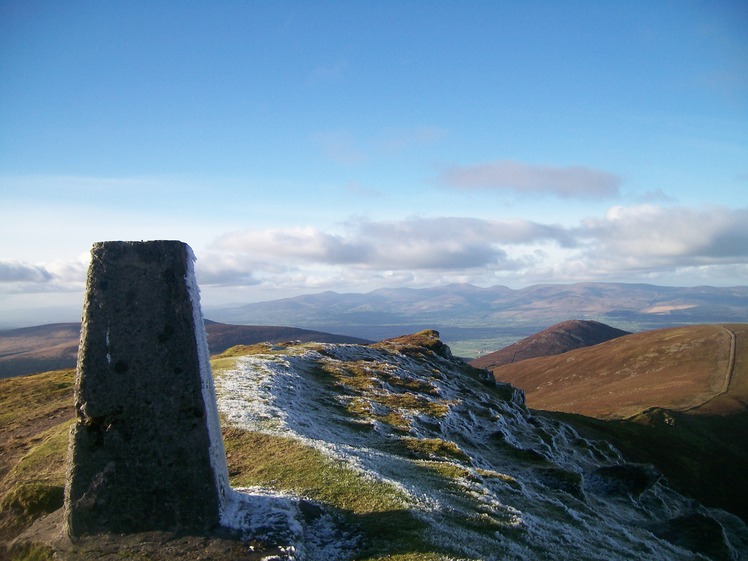 Knockmealdown summit looking towards Sugarloaf.