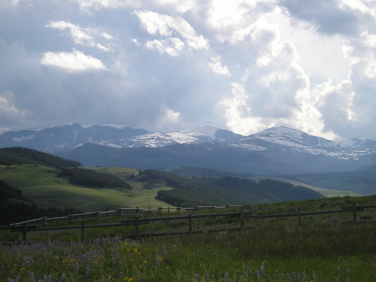 Looking at Cloud Peak from on the Bighorn Mountains