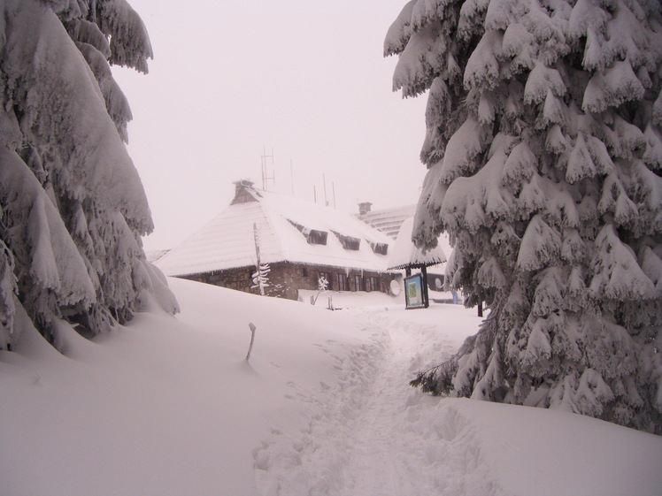 Mountain Hut On Turbacz