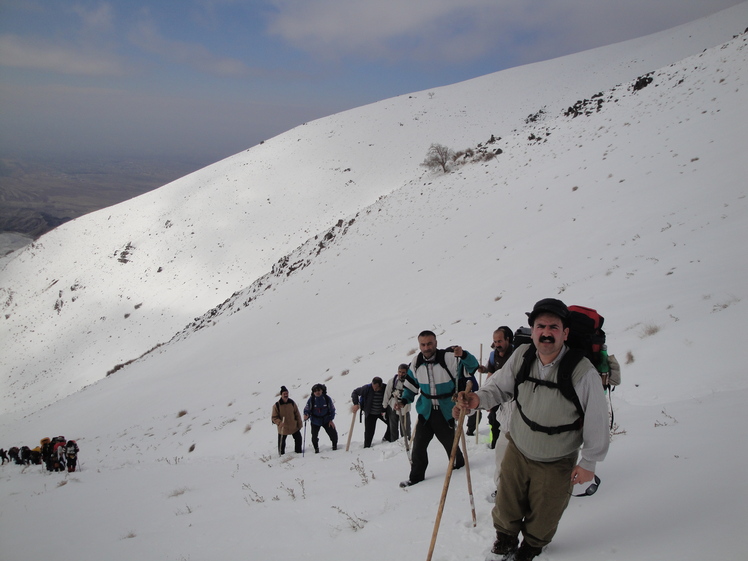 Ridge hiking group 3teegh Binalood, Mount Binalud