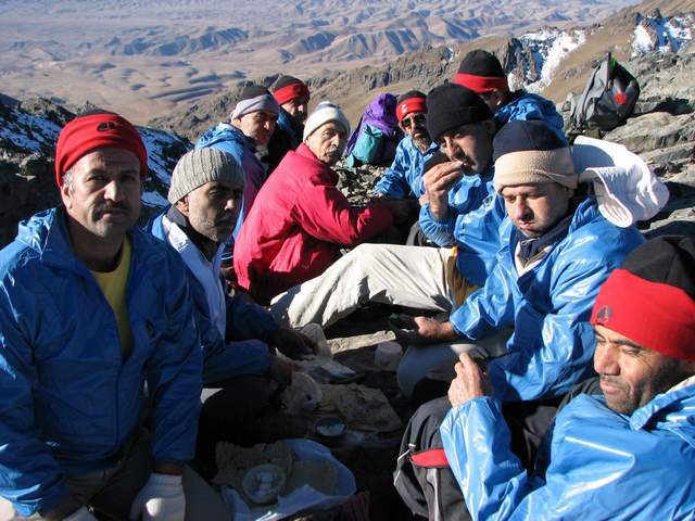 کوهنوردان شاهدان فجر, Karkas
