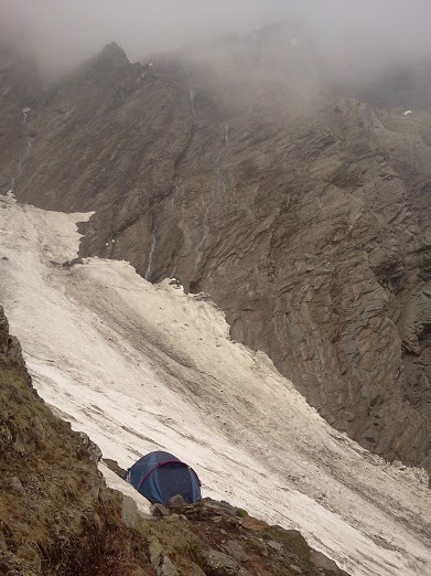 At-the-base-of-the-main-gulley, Deo Tibba