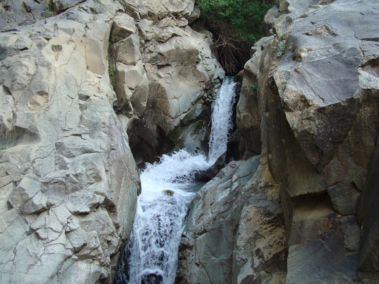 Egel waterfall, Tochal