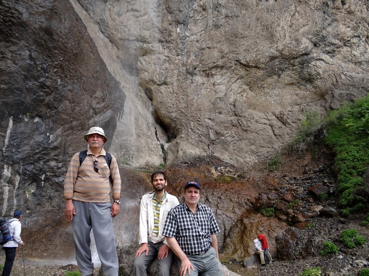 Sangan waterfall, Tochal