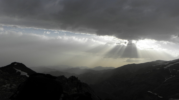 Alborz sky from Kolakchal peak