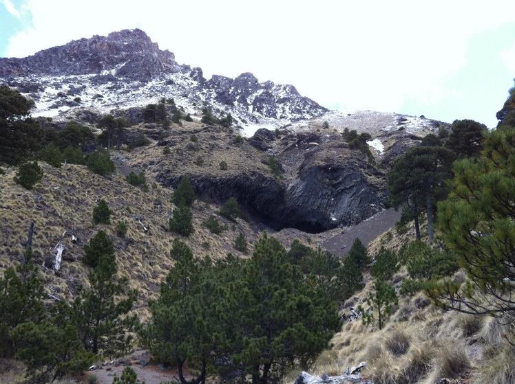 Nevado de Colima & La Cueva del Diablo