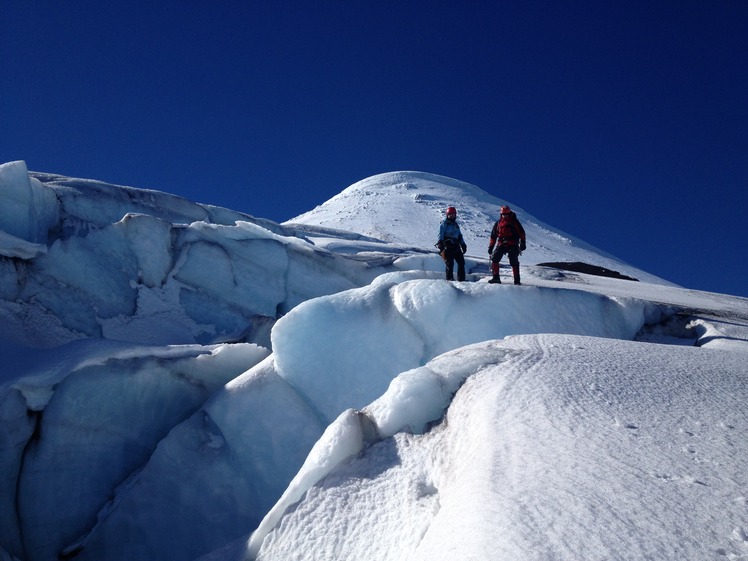 Grietas Volcan Osorno, Osorno (volcano)