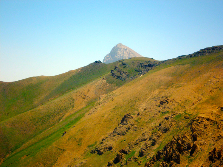 Ali Saeidi NeghabeKoohestaN, آزاد کوه‎‎