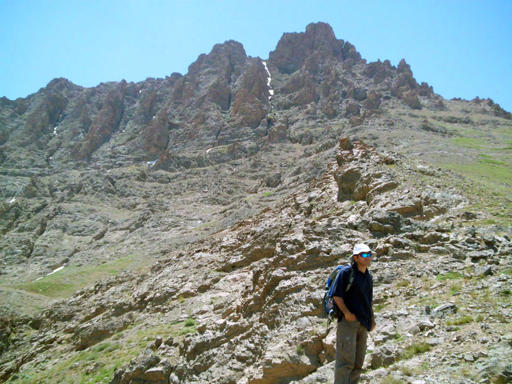 Ali Saeidi NeghabeKoohestaN, آزاد کوه‎‎