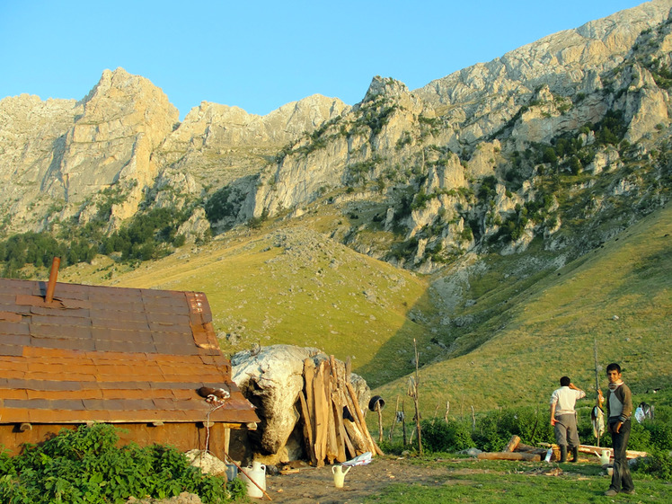 Ali Saeidi NeghabeKoohestaN, Damavand (دماوند)