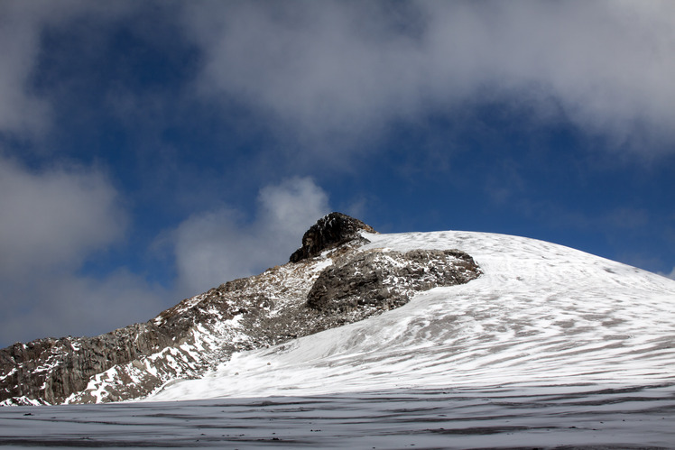 The top center of Santa Isabel Volcano, Santa Isabel (volcano)