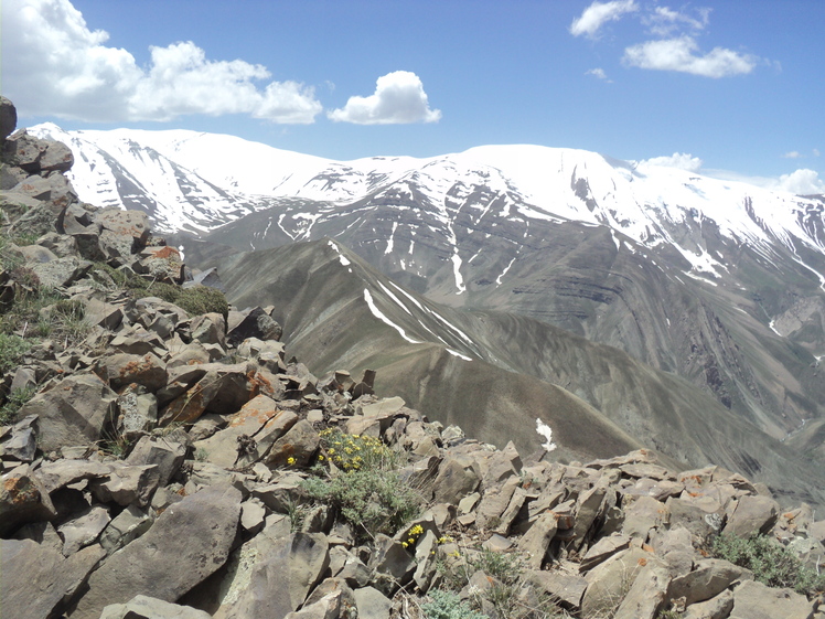 ghale dokhtar summit