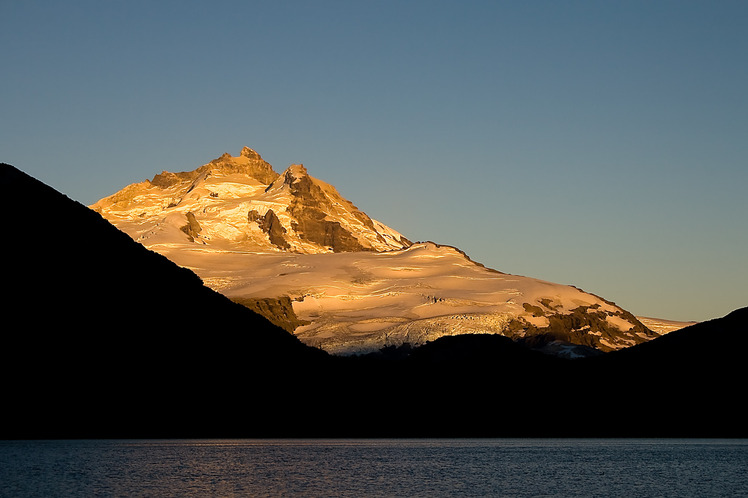 TRONADOR DESDE LAGUNA ILON, Cerro Tronador