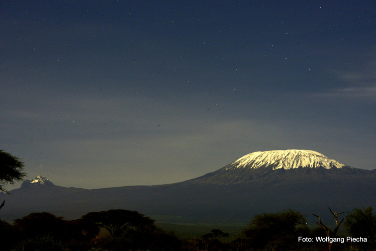 Kilimanjaro range from southwest, Mount Kilimanjaro