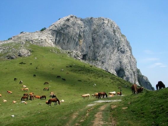 Collado Mugarrekolanda, Mugarra