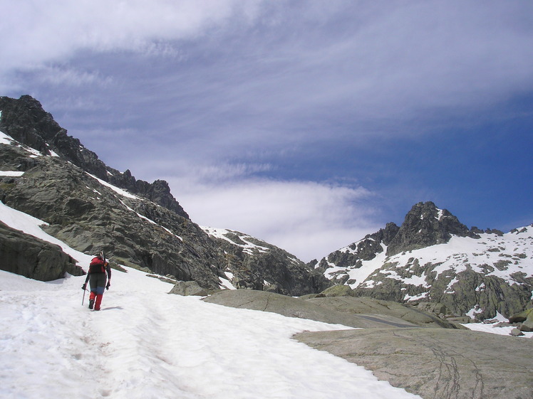 camino al almanzor, Pico Almanzor