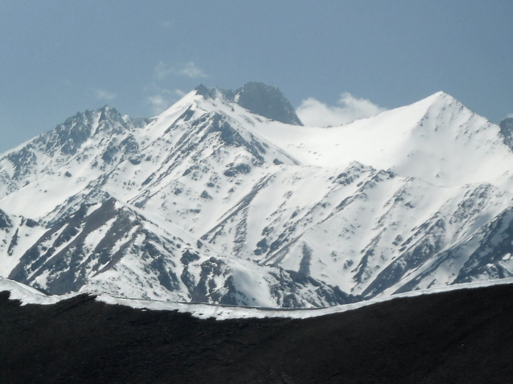 Takhte soleyman, Alam Kuh or Alum Kooh