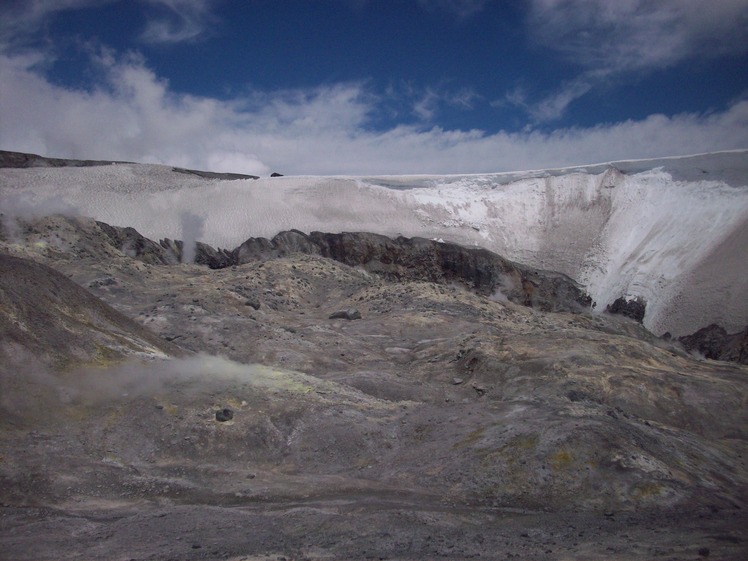 Interior del Crater Vn. Peteroa, Planchón-Peteroa