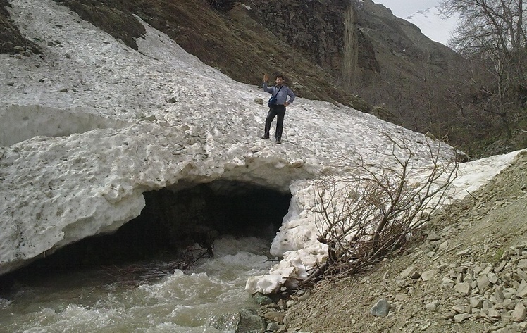 Aahaar-ShekarAb in Ordibehesht, Tochal