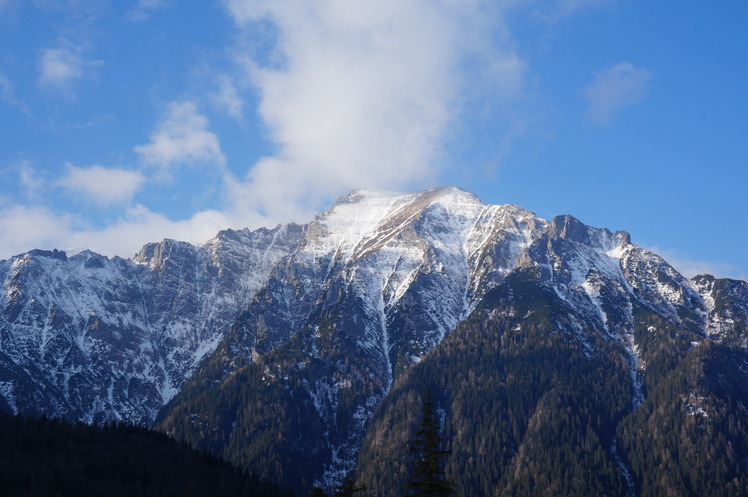 Bucsoiu Peak