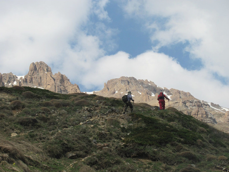 Namazin, آزاد کوه‎‎