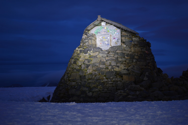 The Refuge Shelter in calmer times, Ben Nevis