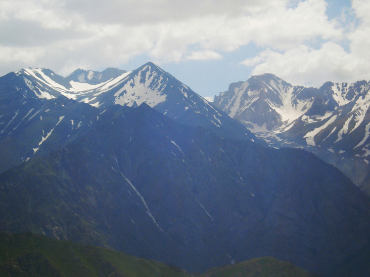 Takhte Soleyman, Alam Kuh or Alum Kooh