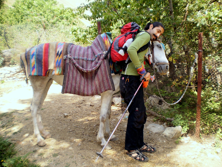 Ali Saeidi NeghabeKoohestaN, Touchal