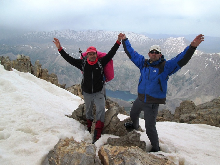 oshtoran kooh summit-gol gol peak, سن بران