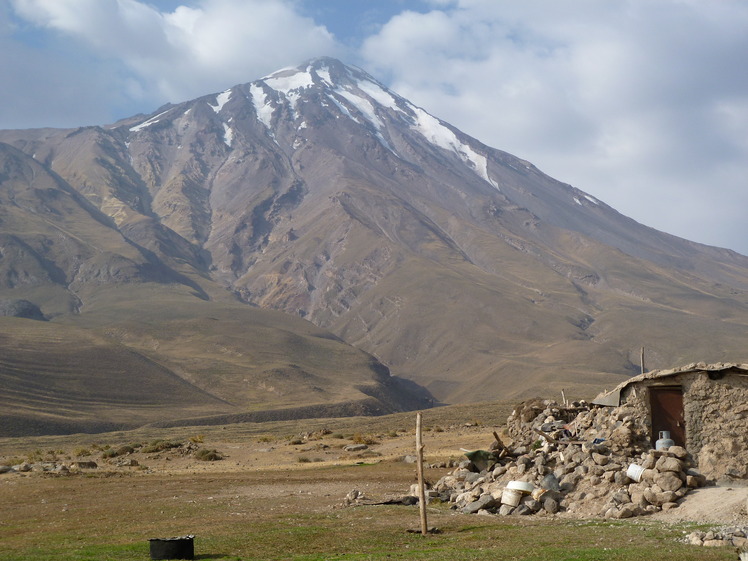 Damavand, Damavand (دماوند)