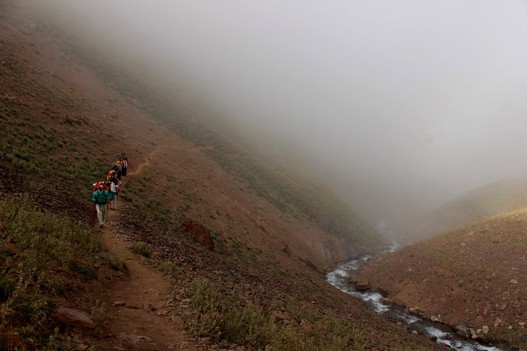 مسیر صعود علم کوه قبل از حصار چال, Alam Kuh or Alum Kooh