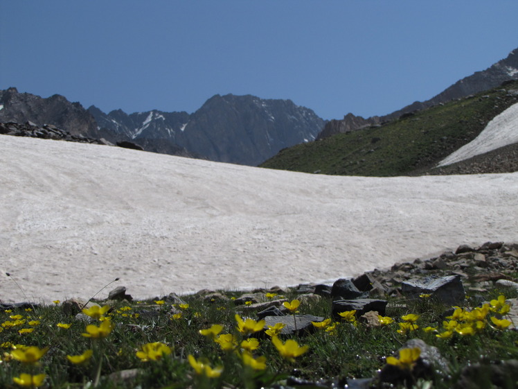 َAlamkooh wall, Alam Kuh or Alum Kooh