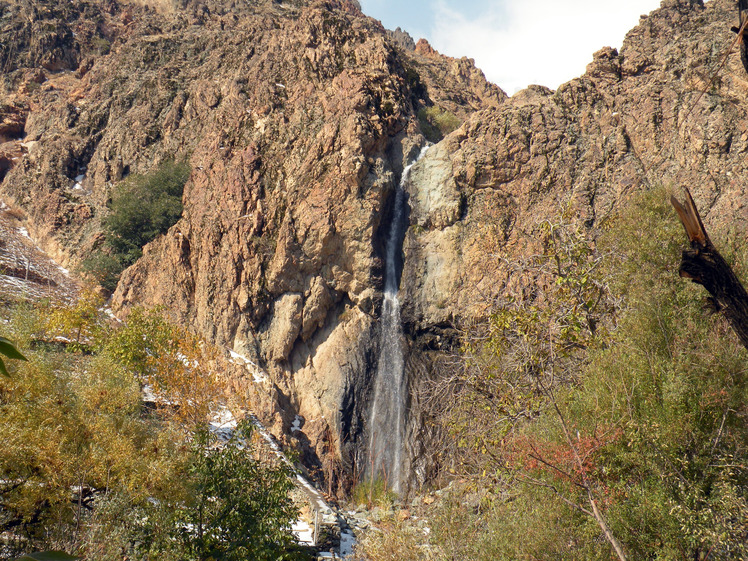 Darakeh, Jozak Waterfall, Tochal