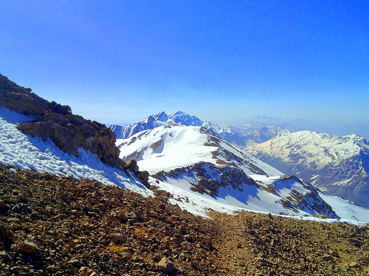 Dena range, Houzdal peak