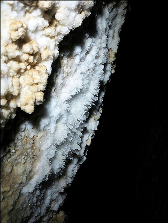 new cave discovered in Esfahan, Sofeh